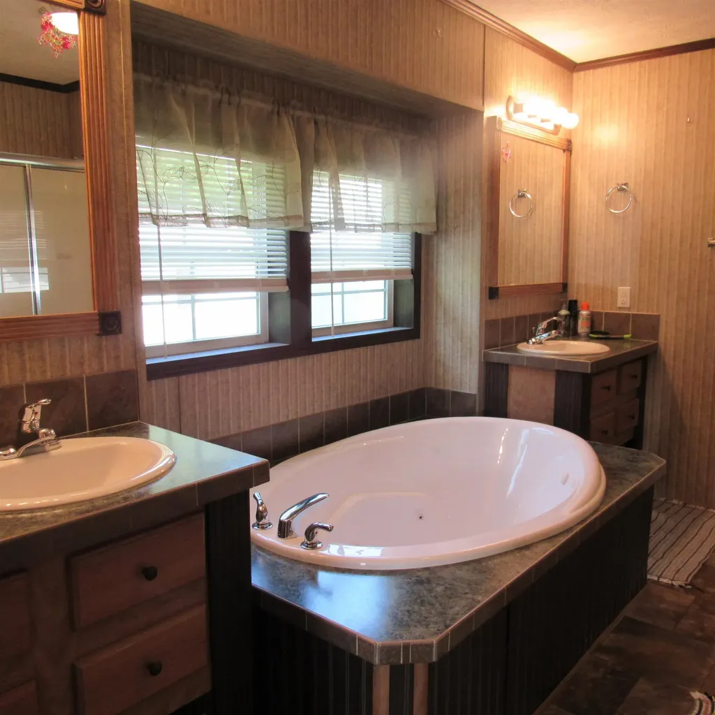 45 Snumshire Lane Charlestown NH 03603