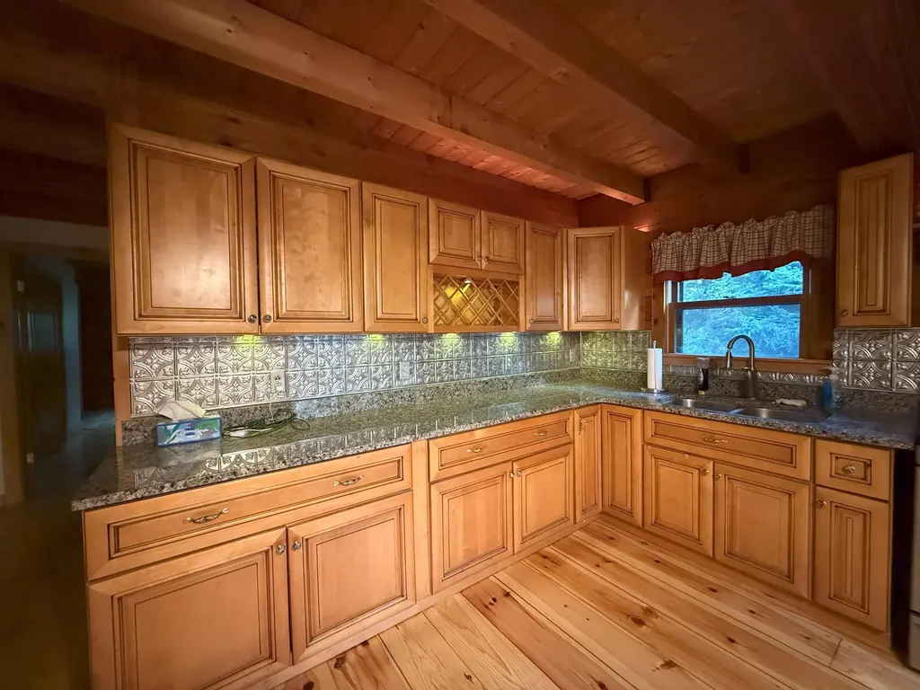 22 Greenwood Road Weare NH 03281