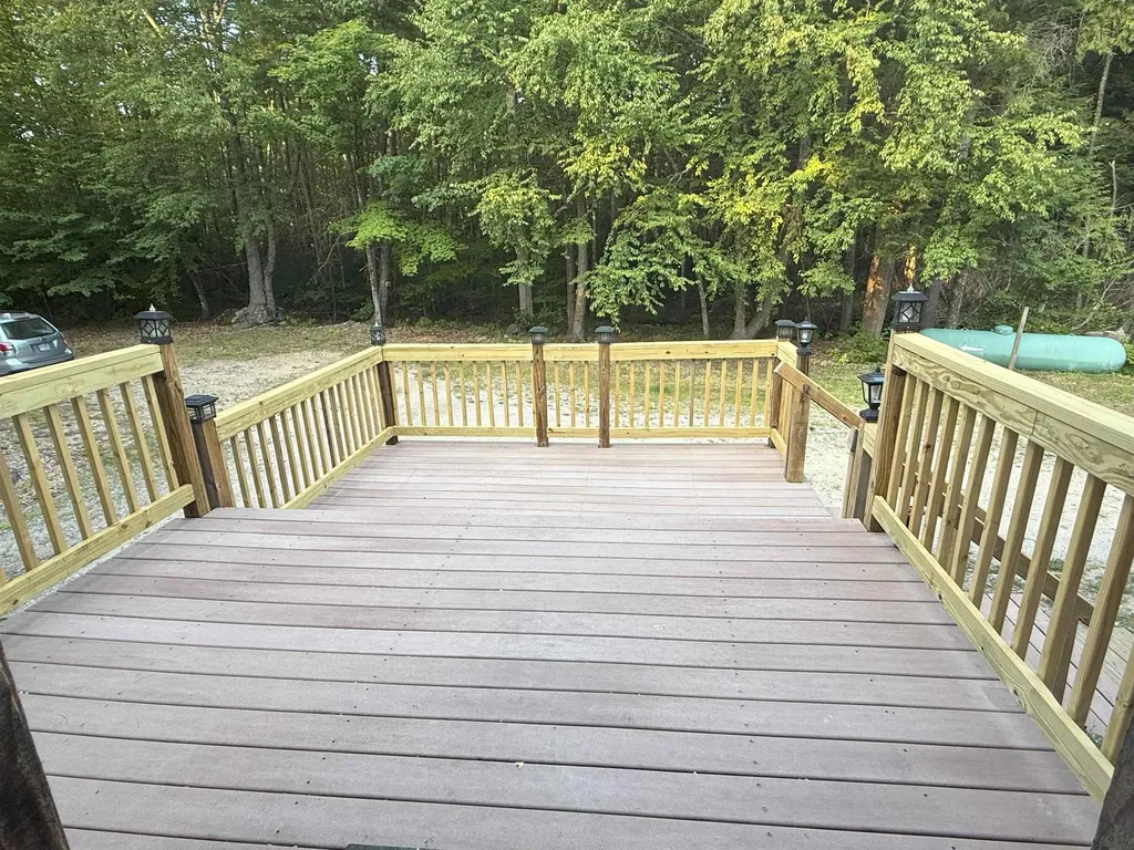 22 Greenwood Road Weare NH 03281