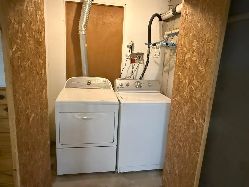 22 Greenwood Road Weare NH 03281