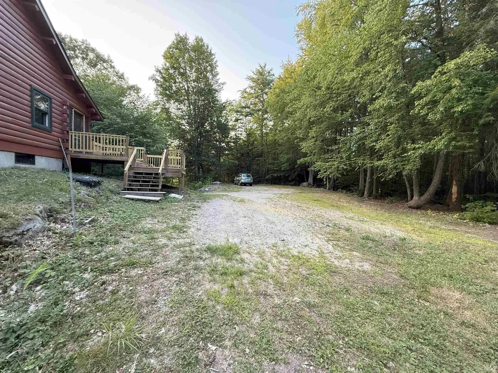 22 Greenwood Road Weare NH 03281