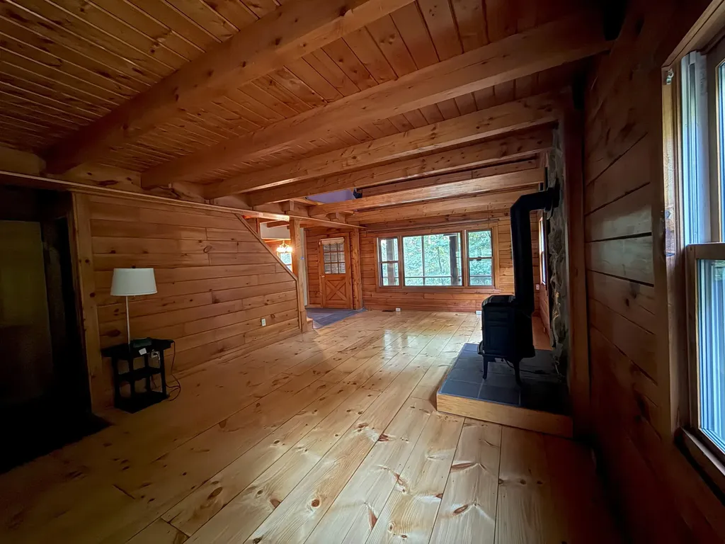 22 Greenwood Road Weare NH 03281