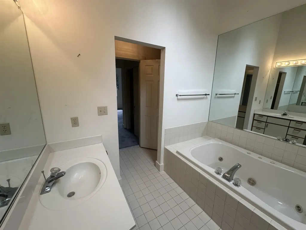 579 Sagamore Avenue Portsmouth NH 03801