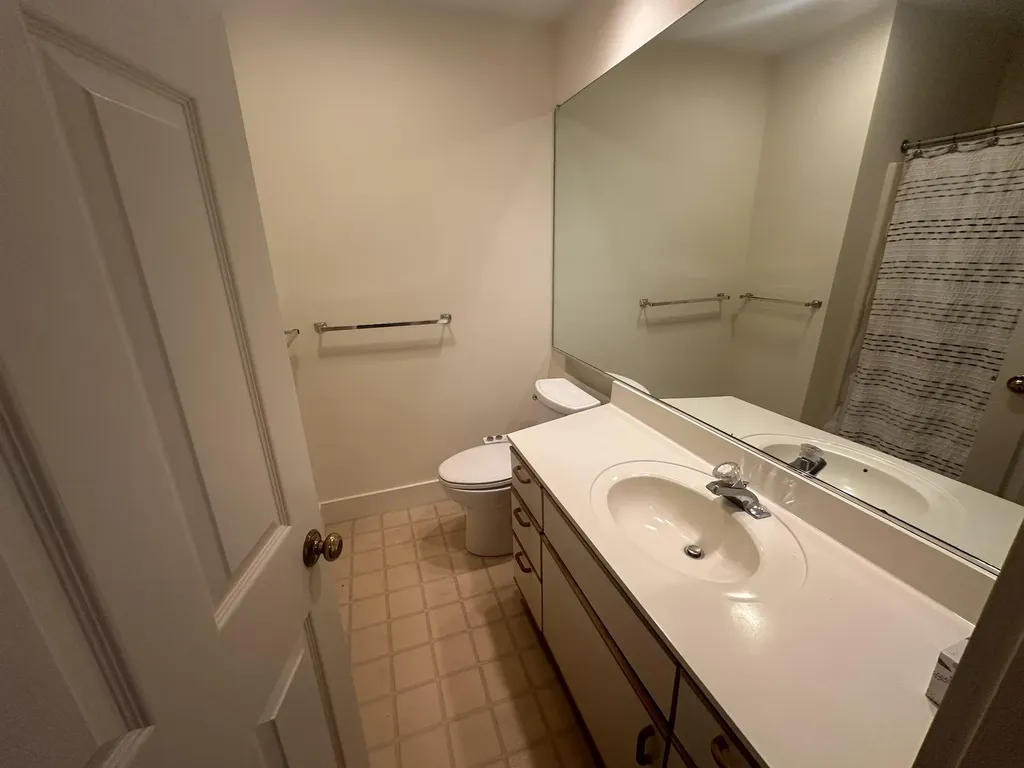 579 Sagamore Avenue Portsmouth NH 03801