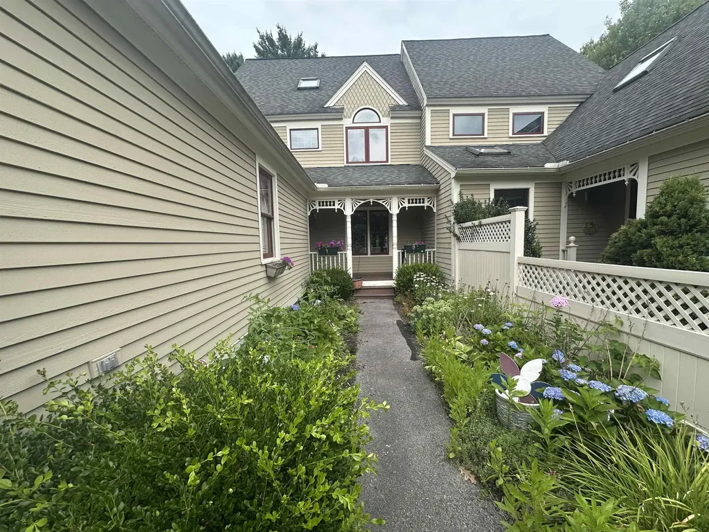 579 Sagamore Avenue Portsmouth NH 03801