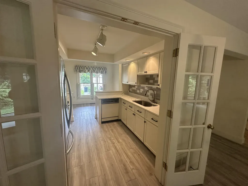 579 Sagamore Avenue Portsmouth NH 03801