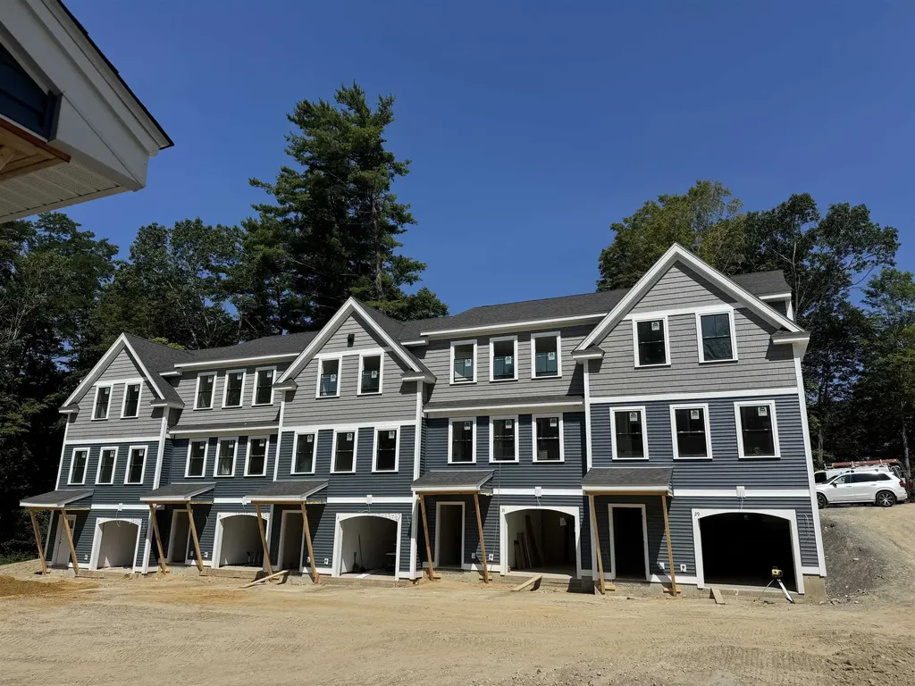 25 Lenox Drive Dover NH 03820