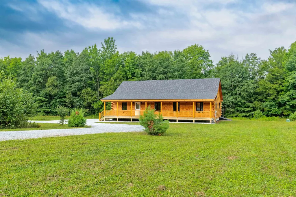 111 Fieldstone Drive Haverhill NH 03774