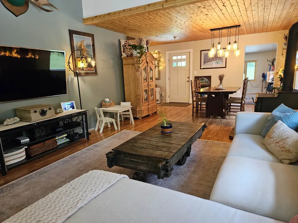 762 Potter Road Lowell VT 05847