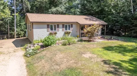 54 New London Drive Barnstead NH 03225