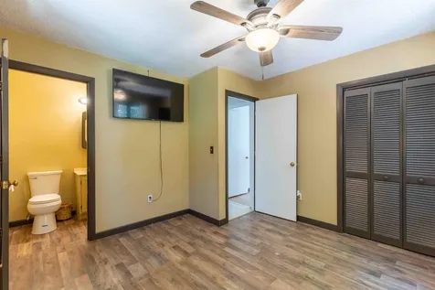 54 New London Drive Barnstead NH 03225