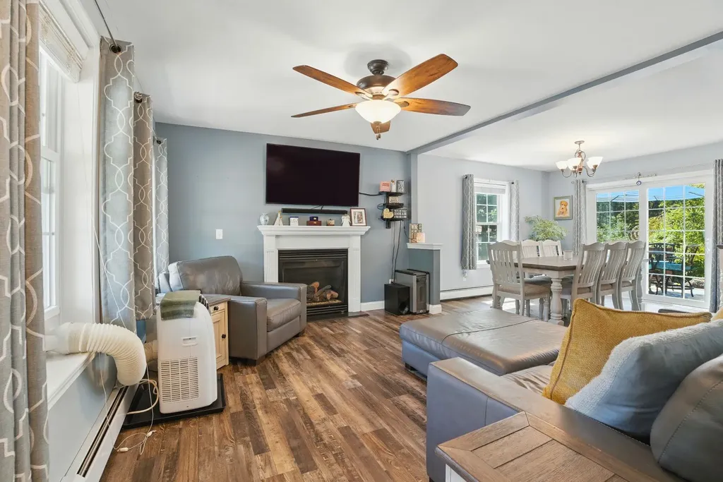 18 Misty Lane Rochester NH 03839