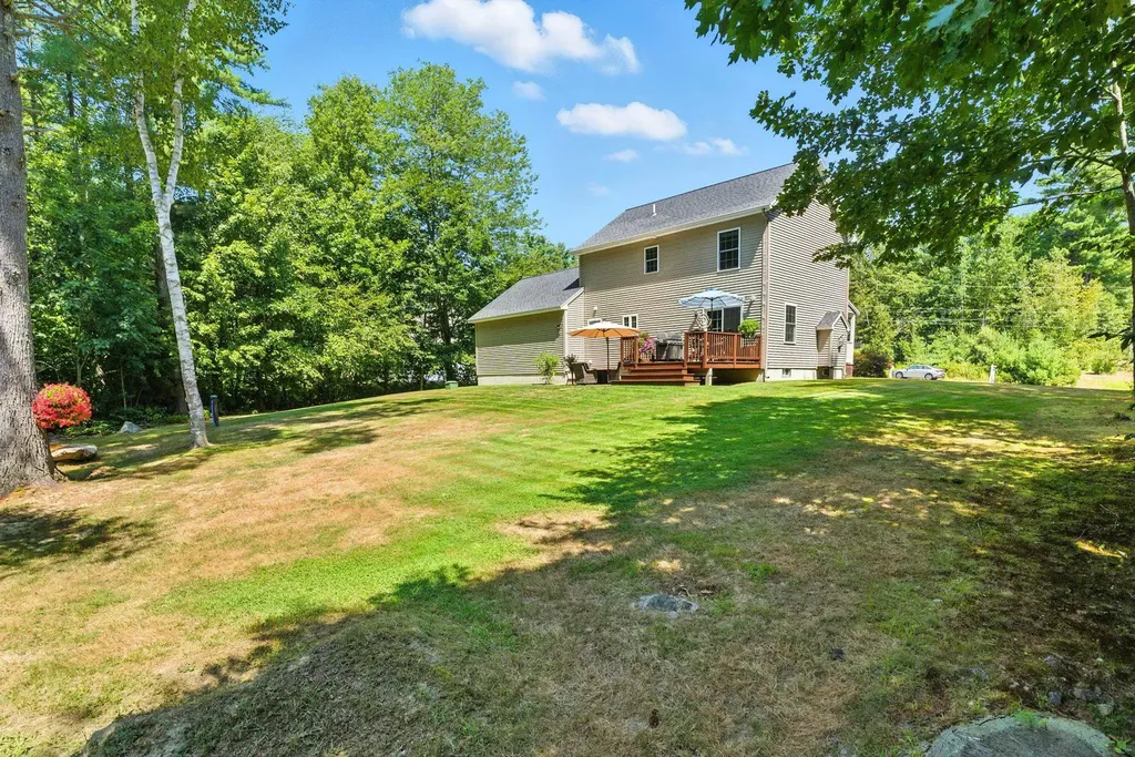 18 Misty Lane Rochester NH 03839