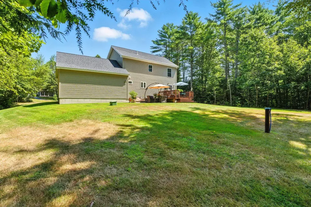 18 Misty Lane Rochester NH 03839