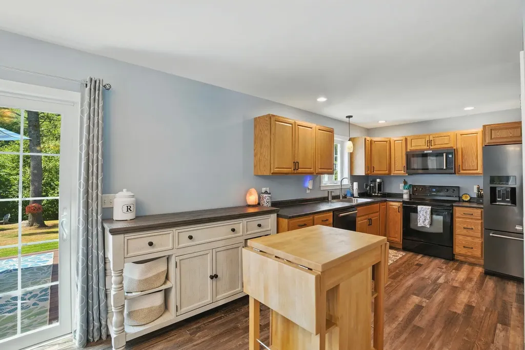 18 Misty Lane Rochester NH 03839