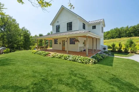 704 Cross Road Stowe VT 05672