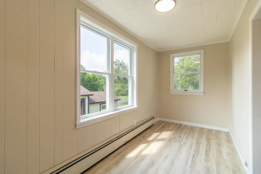 573 Sias Avenue Newport City VT 05855