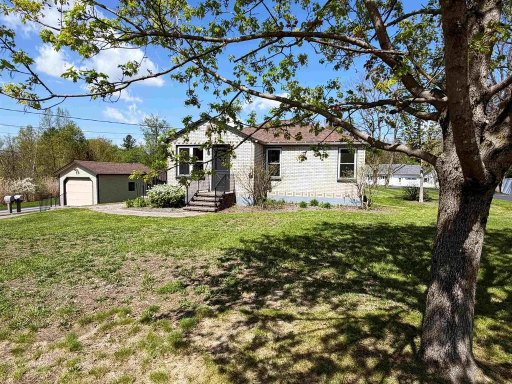 573 Sias Avenue Newport City VT 05855