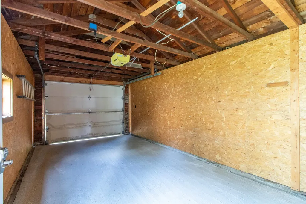 573 Sias Avenue Newport City VT 05855