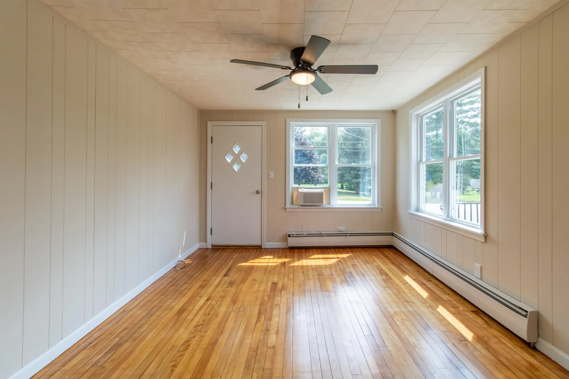 573 Sias Avenue Newport City VT 05855