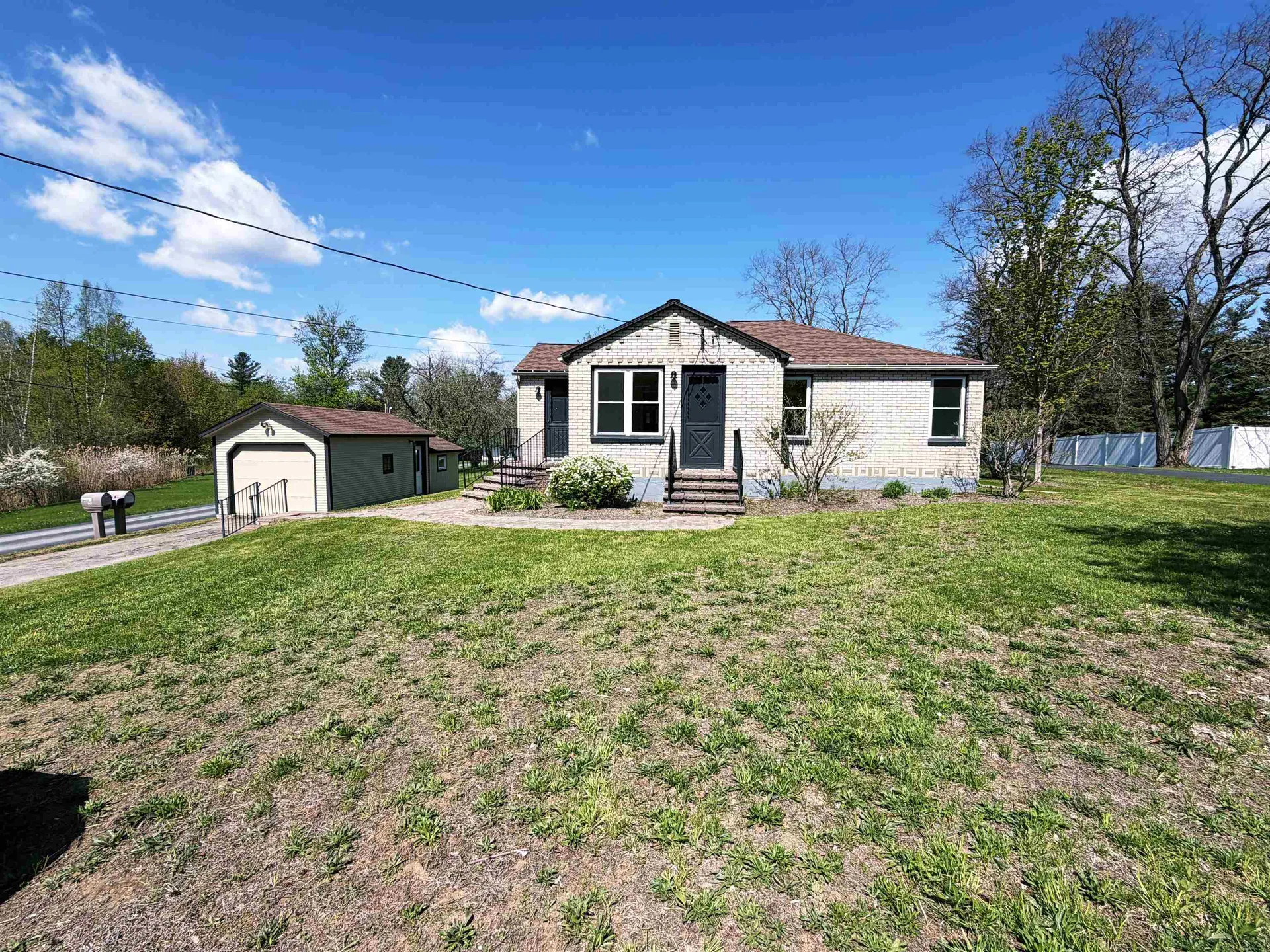 573 Sias Avenue Newport City VT 05855