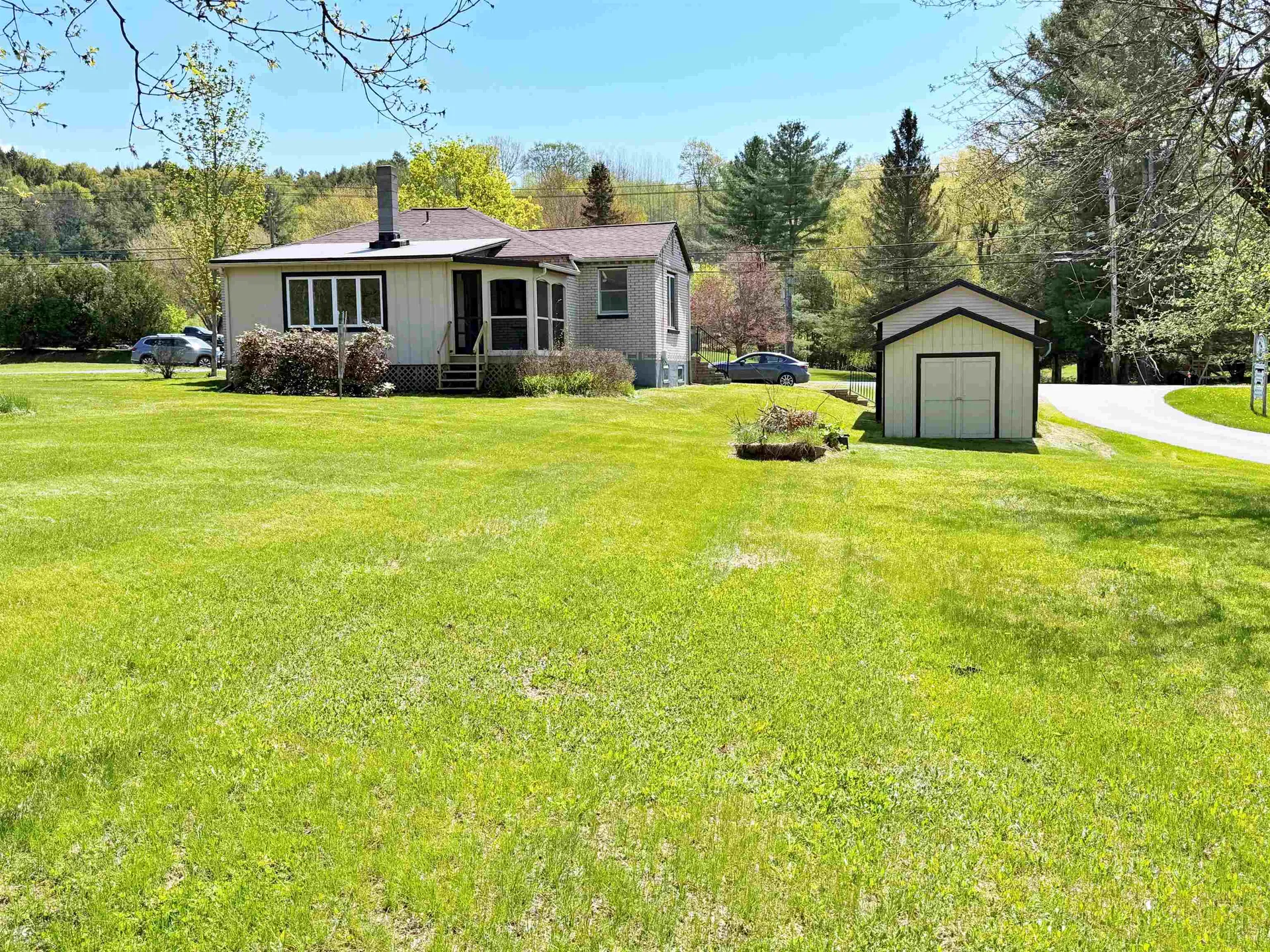 573 Sias Avenue Newport City VT 05855