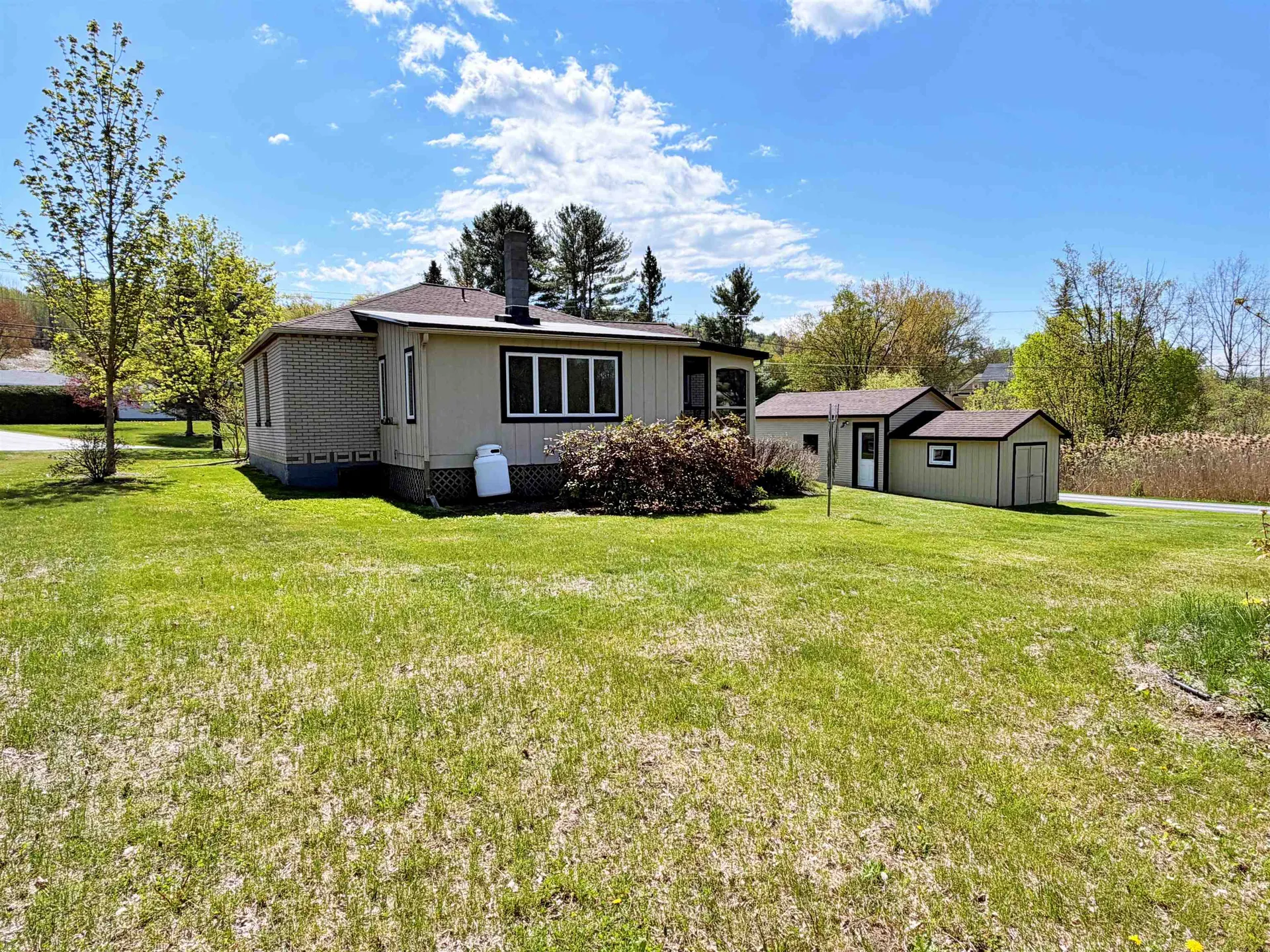 573 Sias Avenue Newport City VT 05855