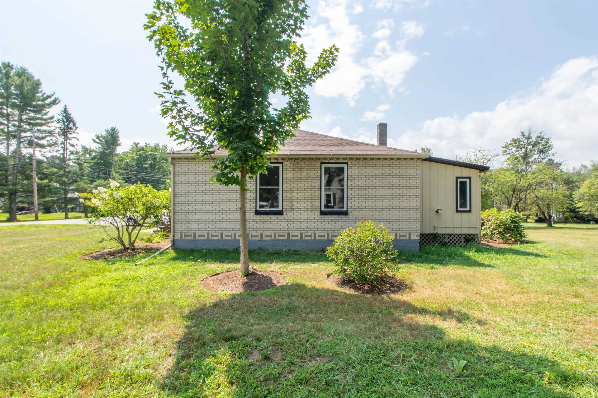 573 Sias Avenue Newport City VT 05855