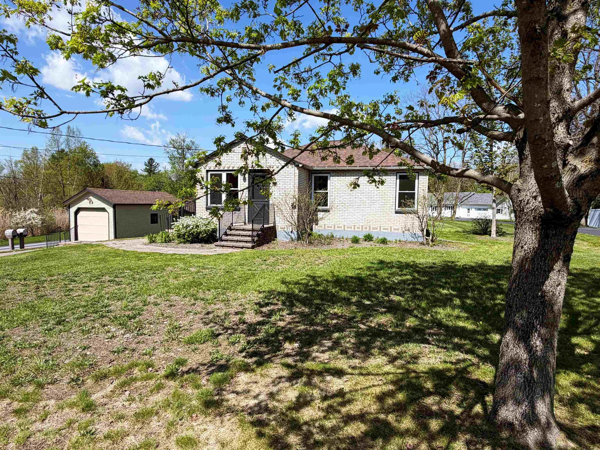 573 Sias Avenue Newport City VT 05855