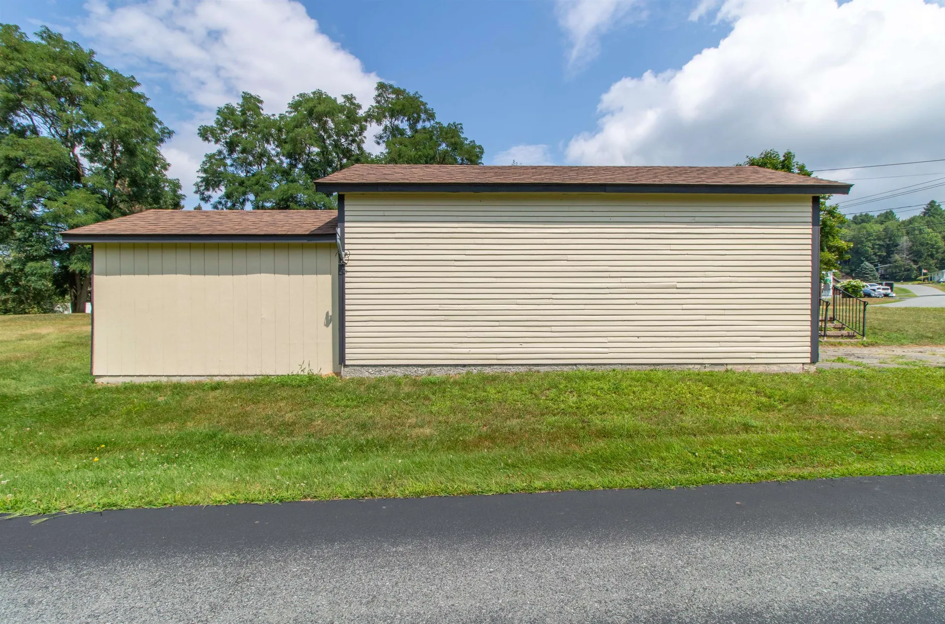 573 Sias Avenue Newport City VT 05855