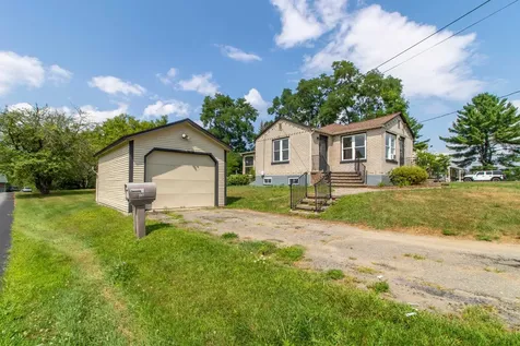 573 Sias Avenue Newport City VT 05855