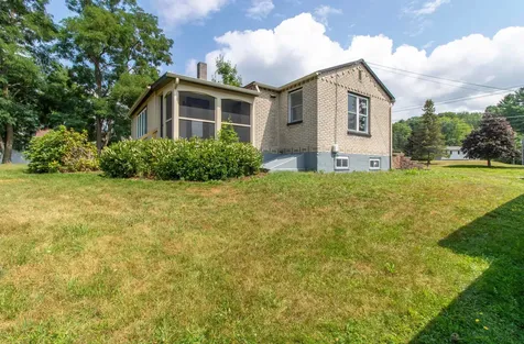 573 Sias Avenue Newport City VT 05855