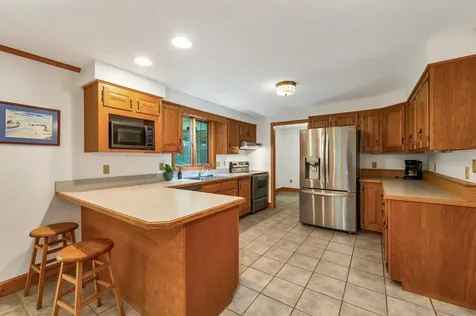 16 Birchwood Way Laconia NH 03246
