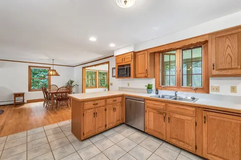 16 Birchwood Way Laconia NH 03246