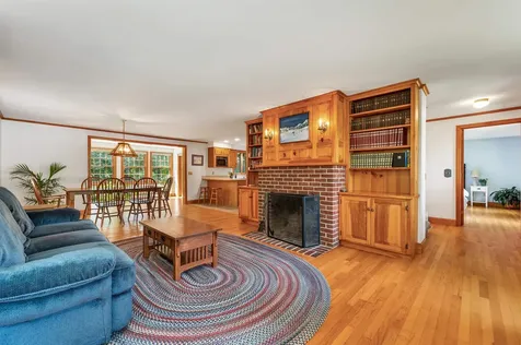 16 Birchwood Way Laconia NH 03246