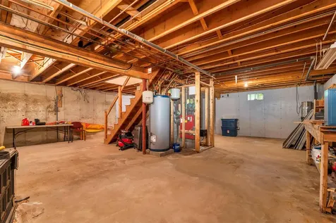 16 Birchwood Way Laconia NH 03246