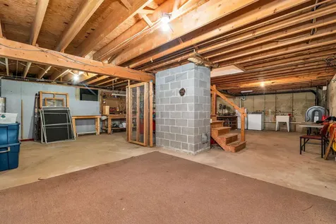 16 Birchwood Way Laconia NH 03246