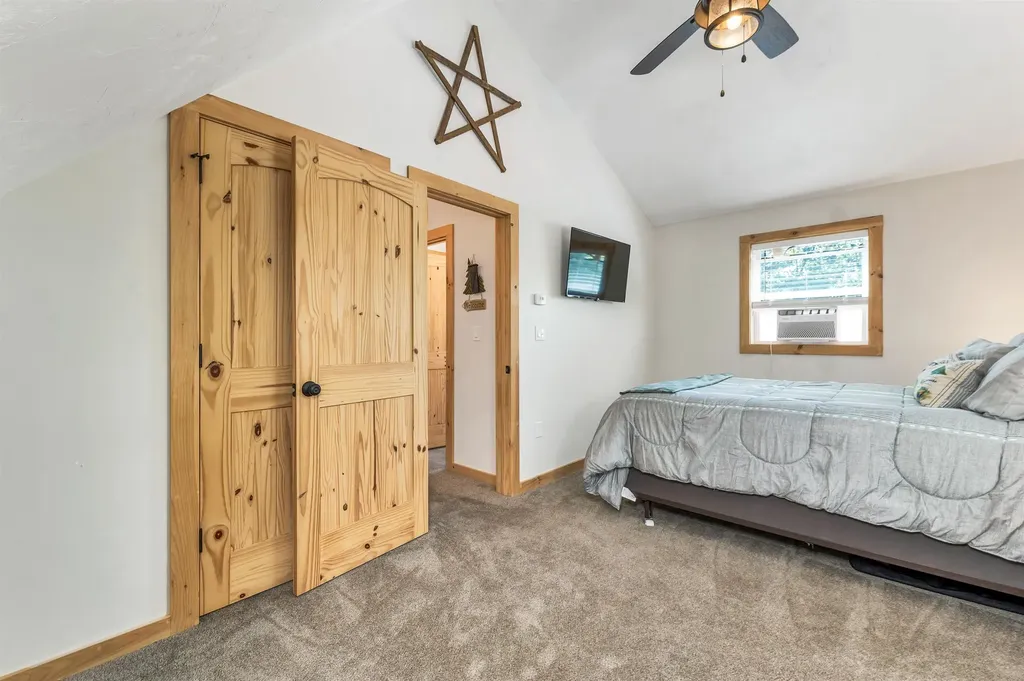 51 Oak Ridge Road Madison NH 03849