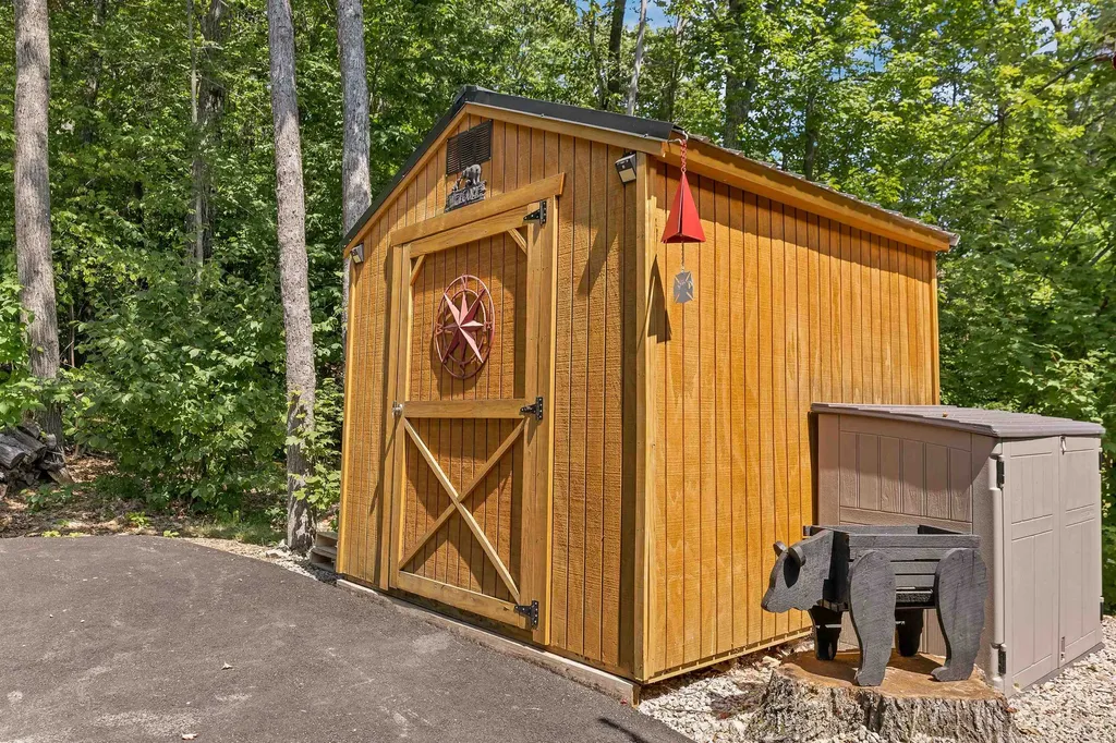 51 Oak Ridge Road Madison NH 03849