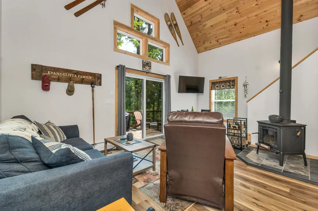 51 Oak Ridge Road Madison NH 03849