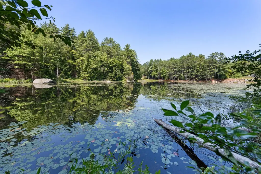 90 Ragged Mountain Road Danbury NH 03230