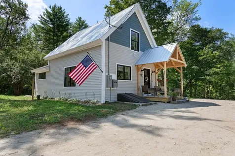 90 Ragged Mountain Road Danbury NH 03230