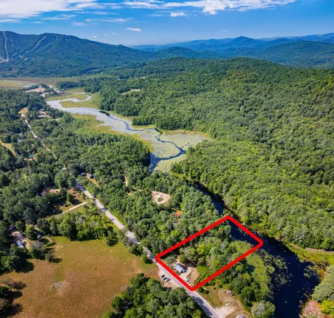 90 Ragged Mountain Road Danbury NH 03230