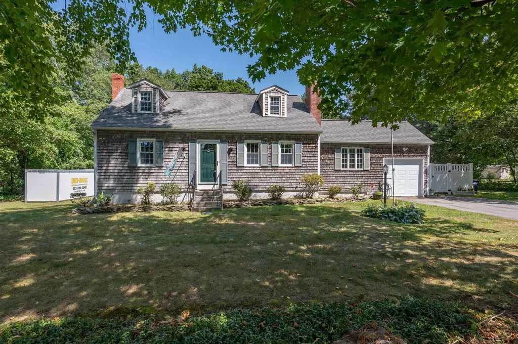 14 Lamprey Road Kensington NH 03833