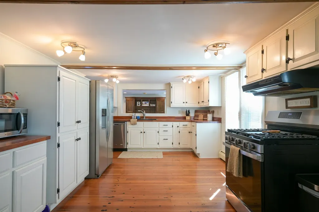 62 Windy Knoll Lane Leicester VT 05733
