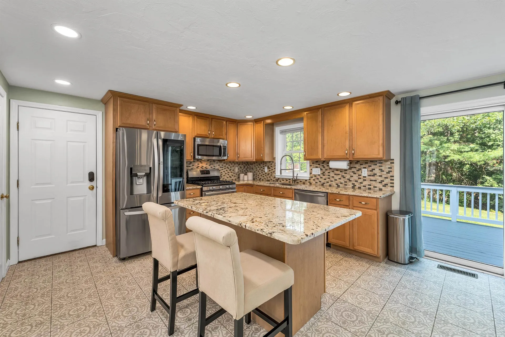 4 Sunblaze Drive Nashua NH 03062