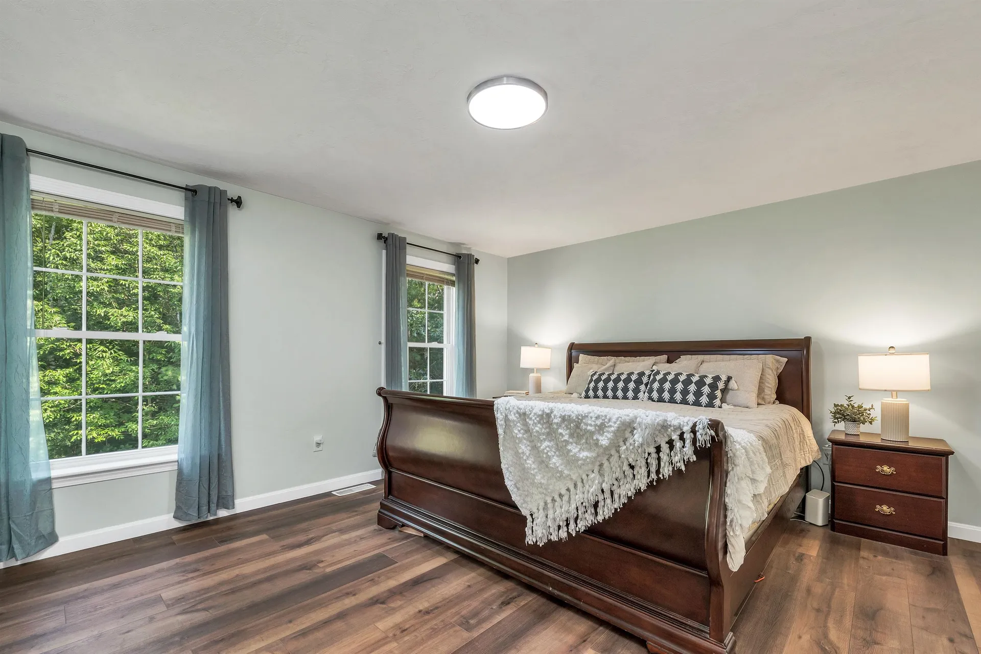 4 Sunblaze Drive Nashua NH 03062