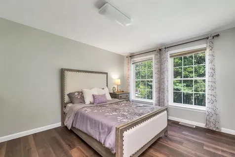 4 Sunblaze Drive Nashua NH 03062