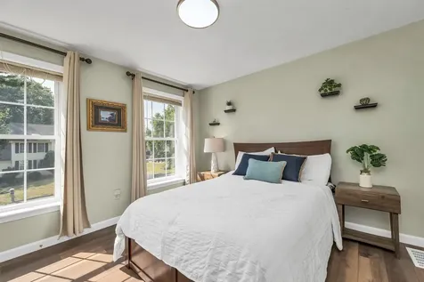 4 Sunblaze Drive Nashua NH 03062