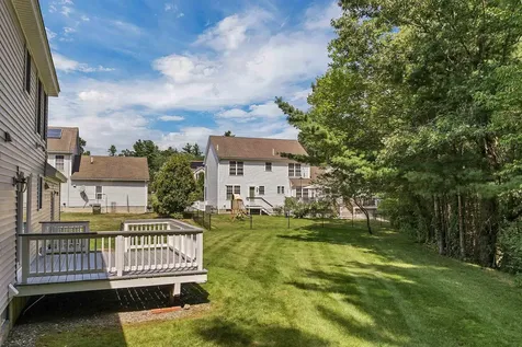 4 Sunblaze Drive Nashua NH 03062